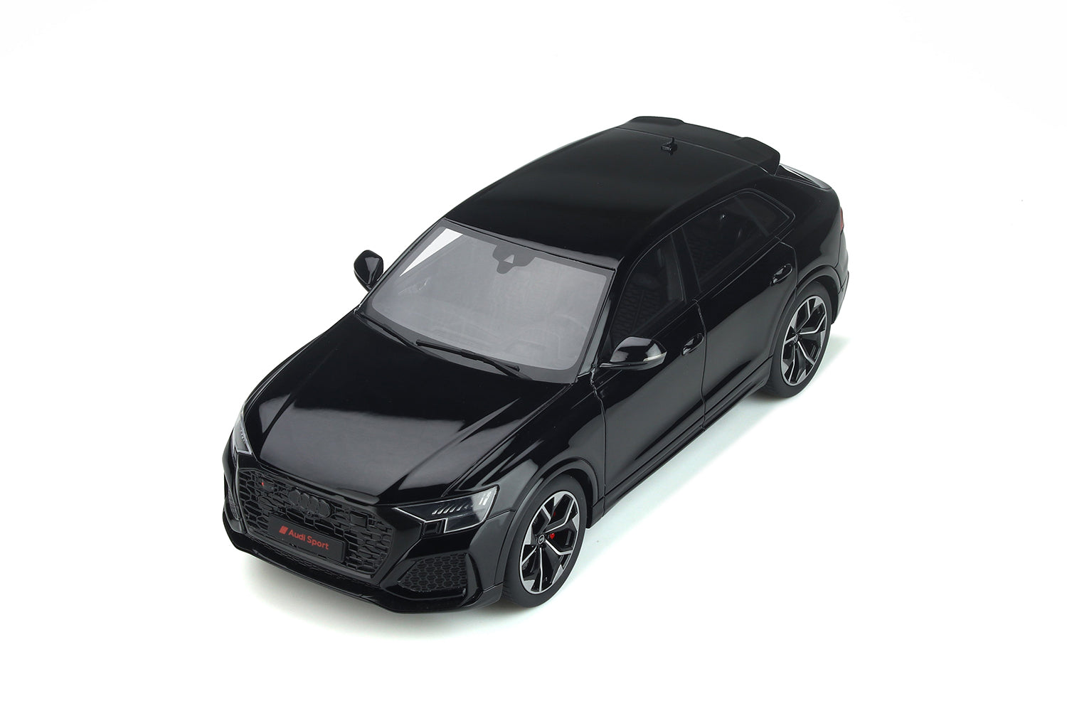 GT Spirit 1:18 2020 Audi RS Q8 Night black GT305