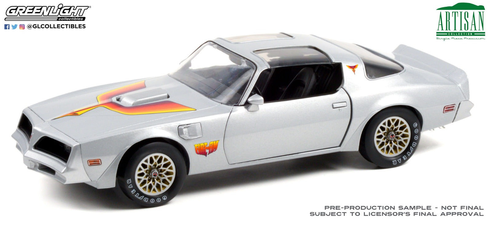 GreenLight 1:18 Artisan Collection - 1977 Pontiac Firebird Fire Am by Very Special Equipment (VSE) - Silver with Hood Bird 19101