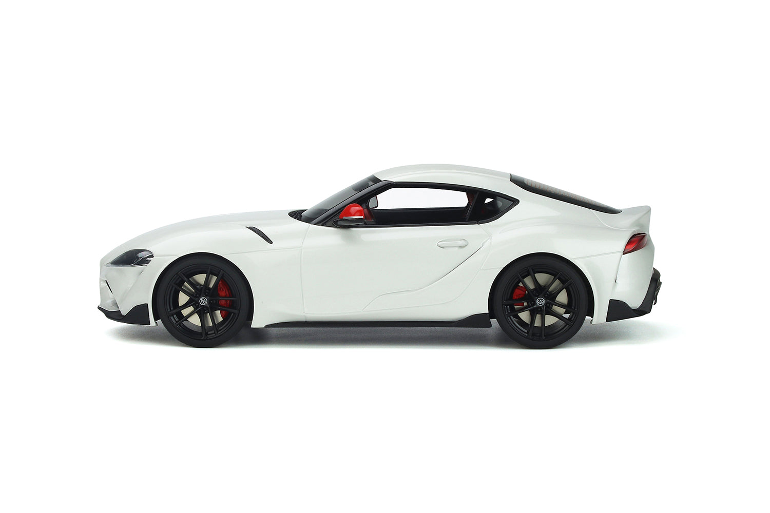GT Spirit 1:18 2020 Toyota Supra GR Fuji Speedway Edition White GT341