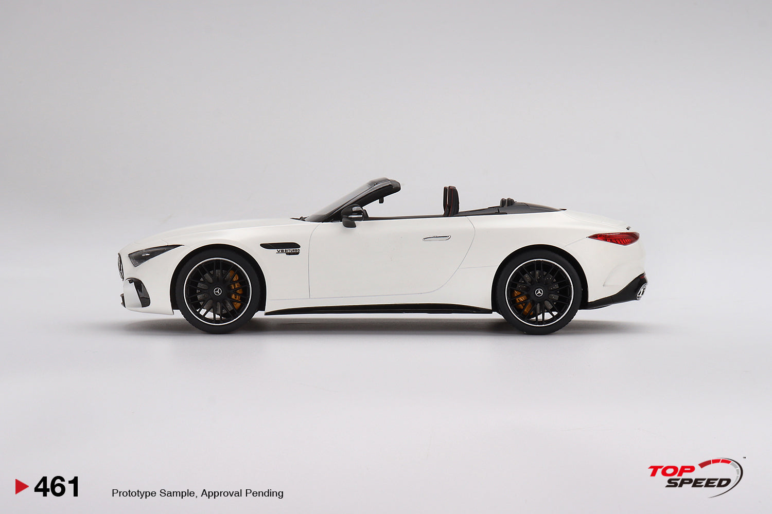 *PREORDER* TopSpeed Models 1:18 Mercedes-AMG SL 63 Roadster Moonlight White Magno