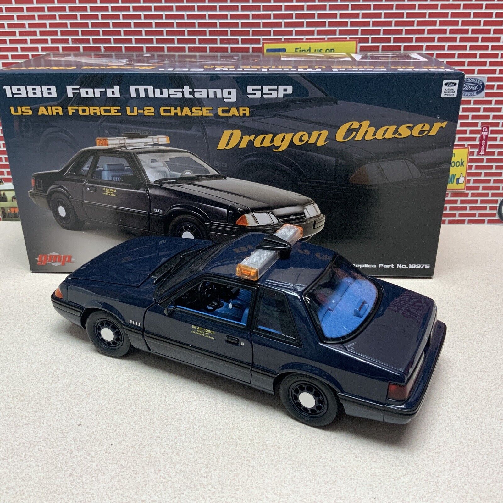 GMP 1:18 1988 Ford Mustang 5.0 SSP - U.S. Air Force U-2 Chase Car - Dragon Chaser GMP-18975