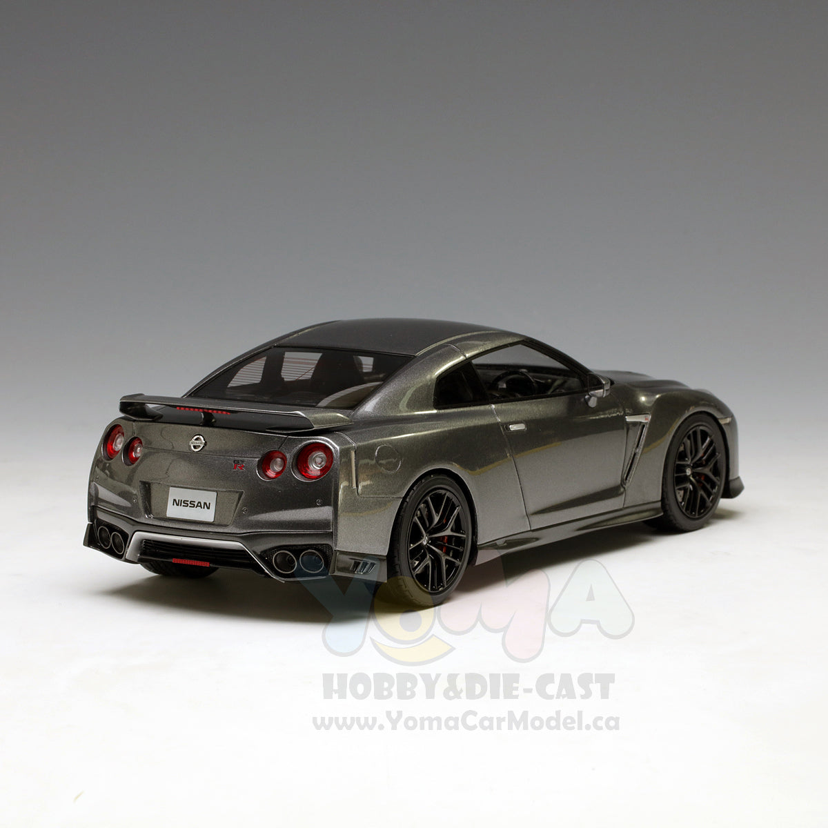 Tarmac Works 1:18 Nissan GT-R R35 2017 Dark Metal Grey T11-MG