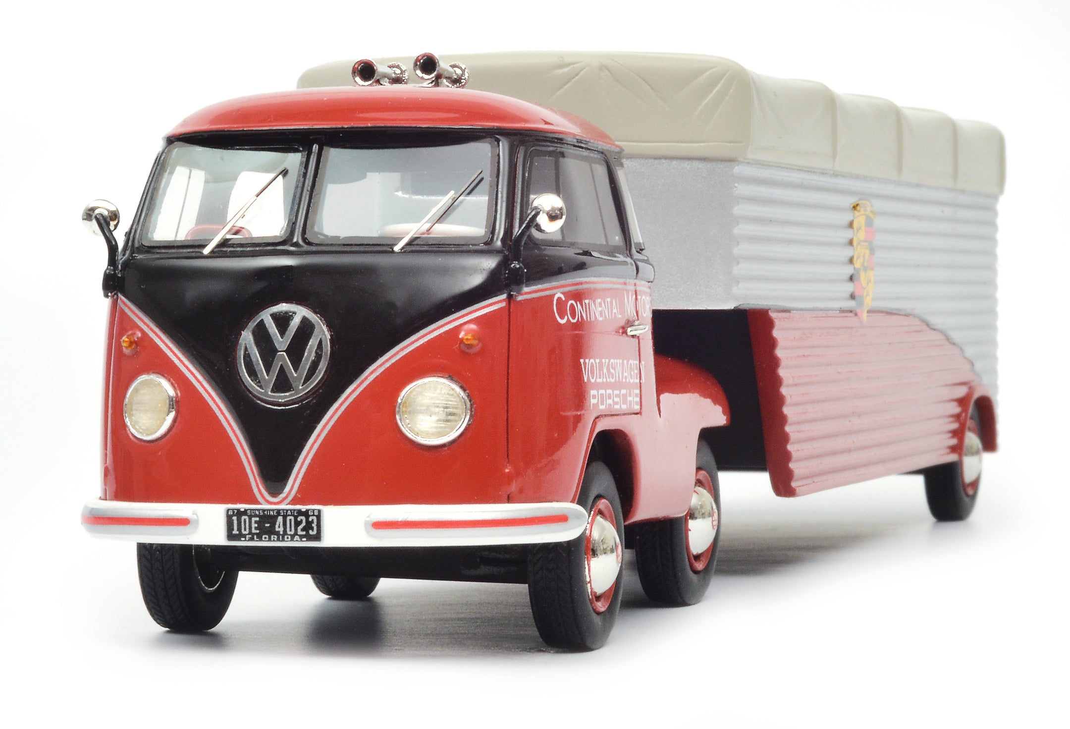 Schuco 1:18 Volkswagen T1b Renntransporter Continental Motors 450905900