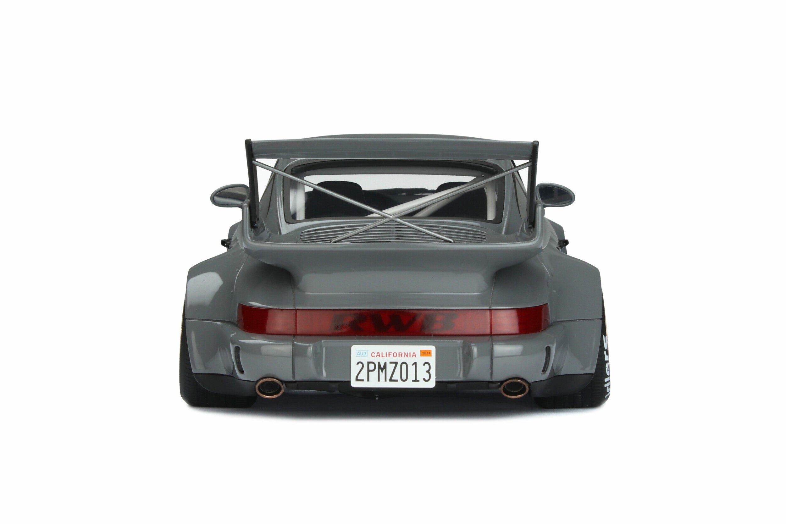 GT Spirit 1:18 Porsche 993 RWB Akiba Edition