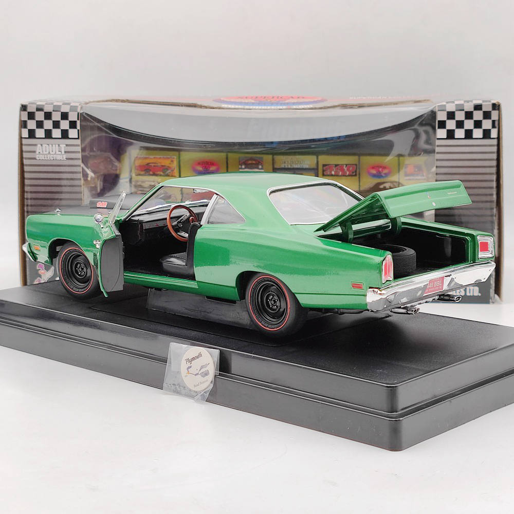 1:18 SUPERCAR Plymouth Roadrunner 1969 1/2 440 6BBLDiecast Model Car Limited Edition Collection Auto Toys Green Christmas gifts