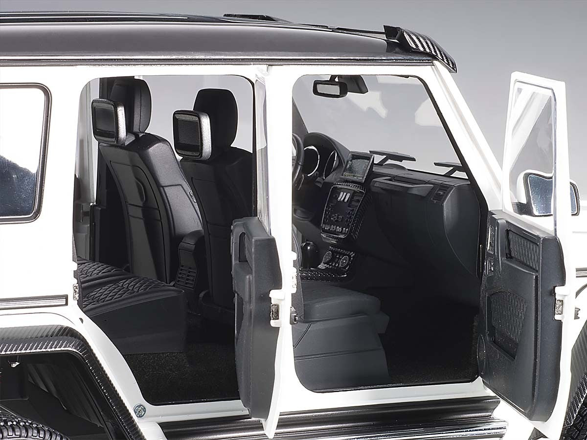 AUTOART 1/18 MERCEDES-BENZ G500 4X4 2 GLOSS WHITE 76316