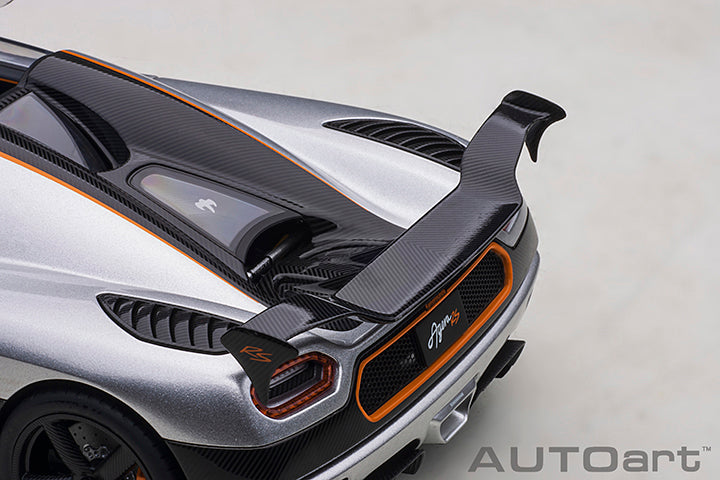 KOENIGSEGG AGERA RS (MOON SILVER/CARBON BLACK/ORANGE ACCENTS)