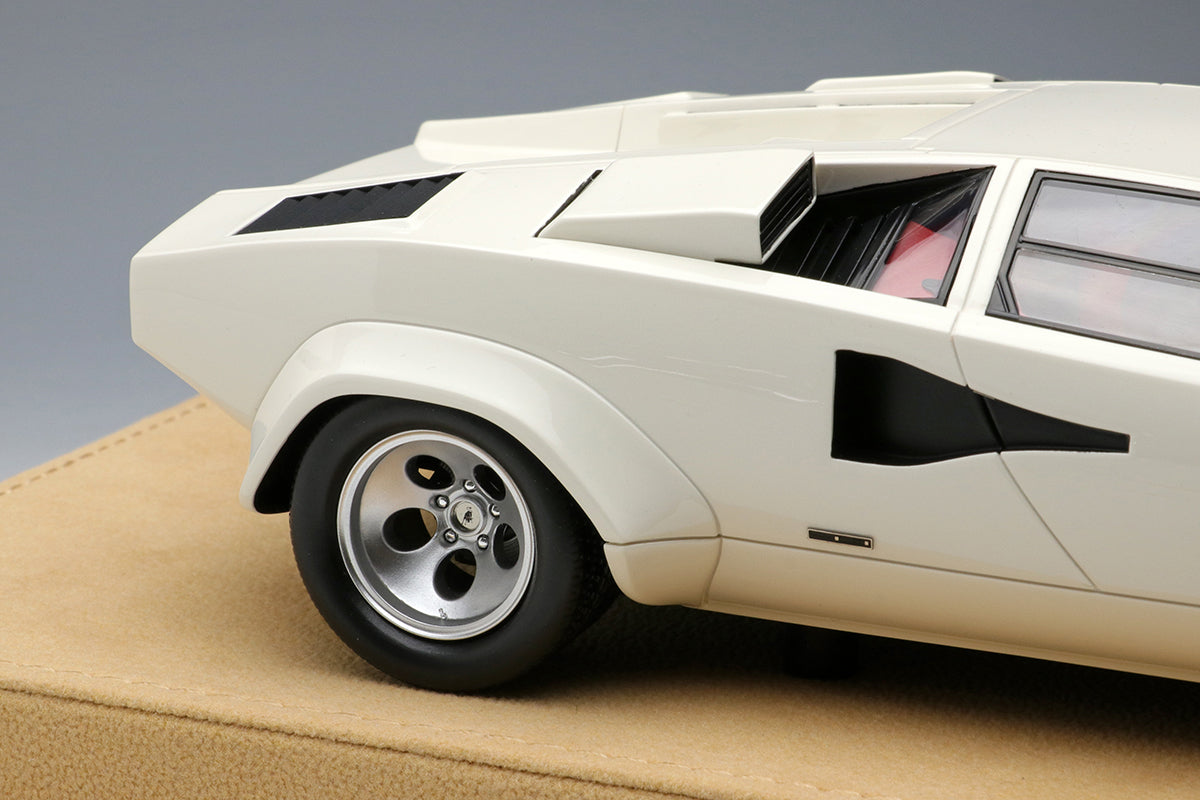 Lamborghini Countach LP5000QV 1985 - white - 1:18