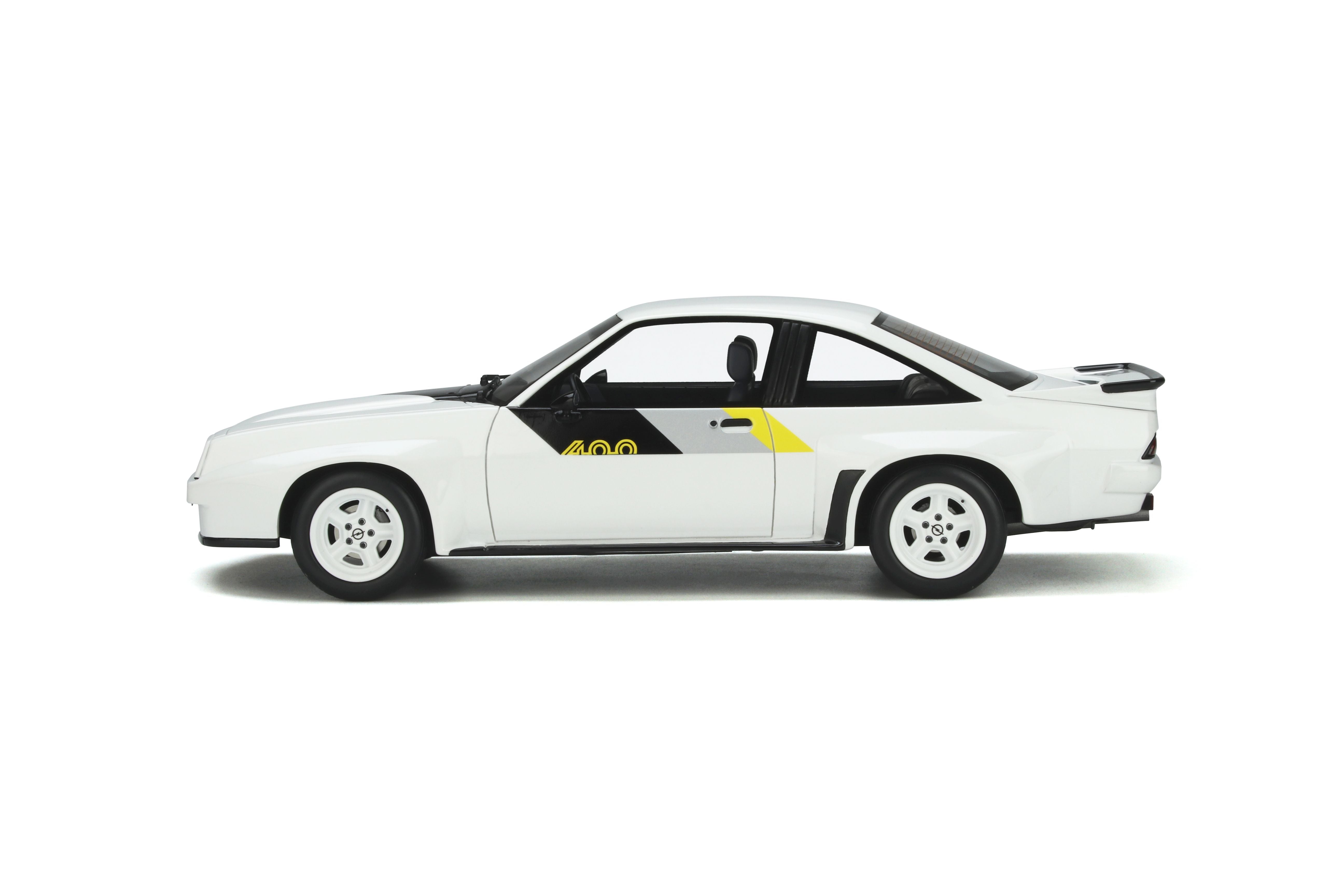 OTTO 1:18 1982 Opel Manta B 400 White OT921