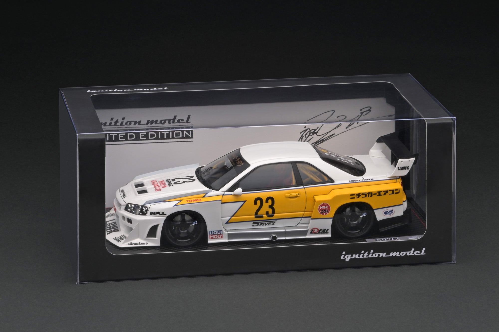 Ignition Model 1:18 Nissan Skyline (ER34) Super Silhouette LBWK in White and Yellow with Mr. Kato Figure