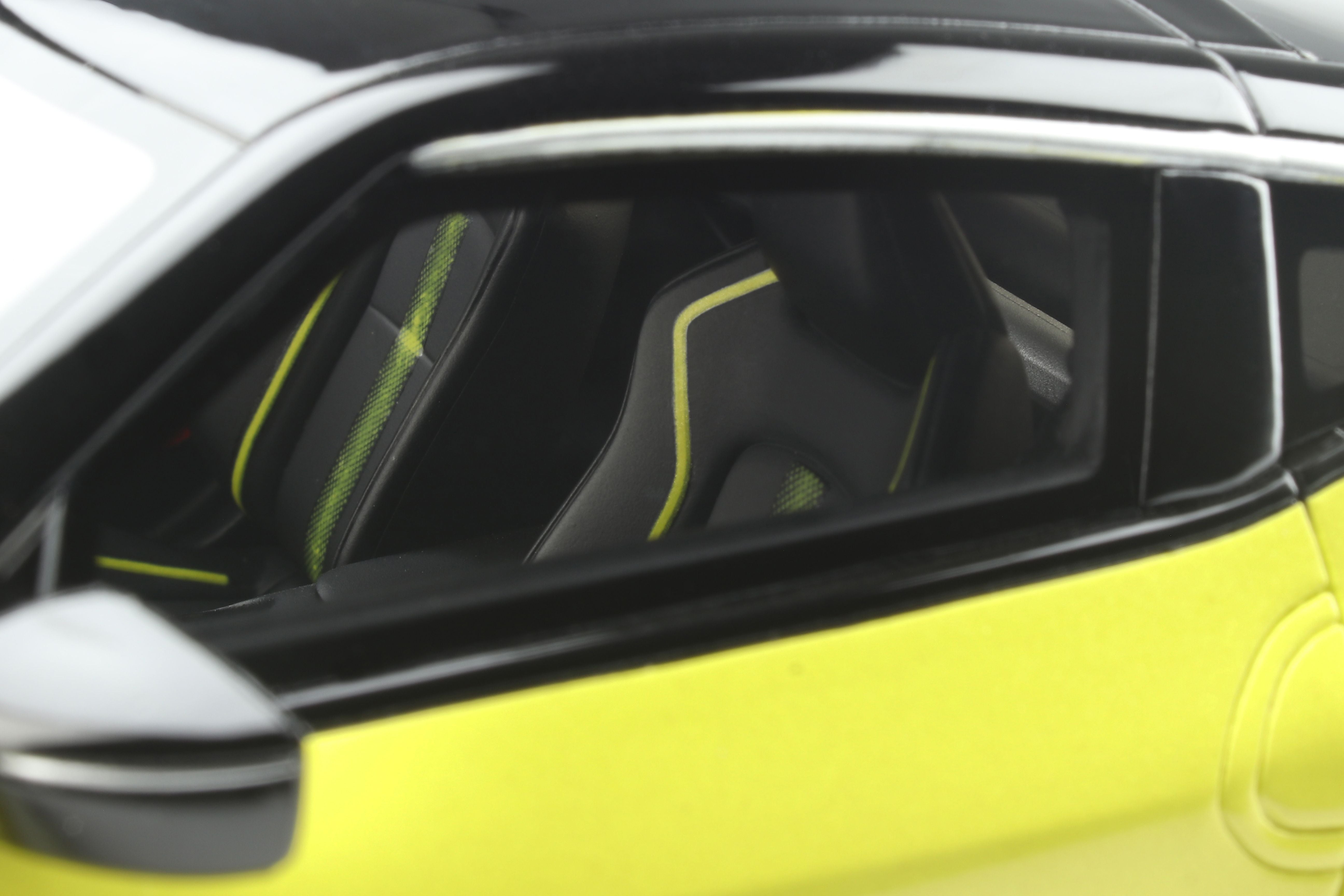 GT Spirit 1:18 2021 Nissan Z Proto Pearlescent yellow GT363