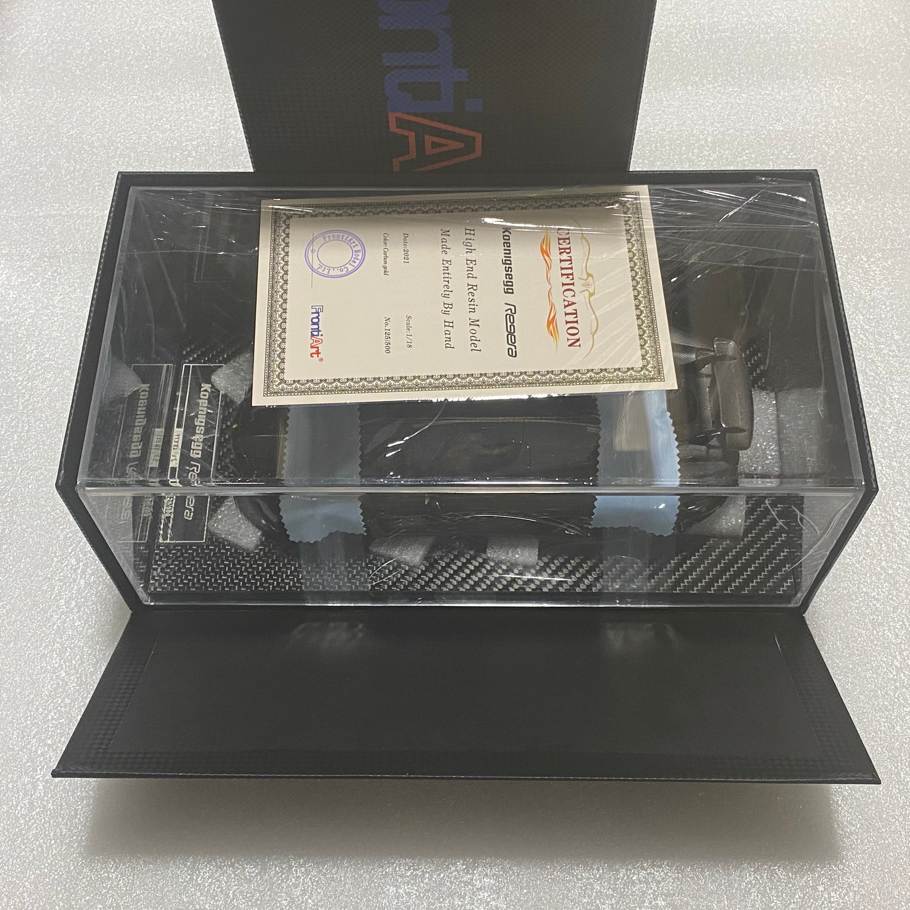 Frontiart 1:18 Koenigsegg Regera Golden Knight Carbon gold F079-157