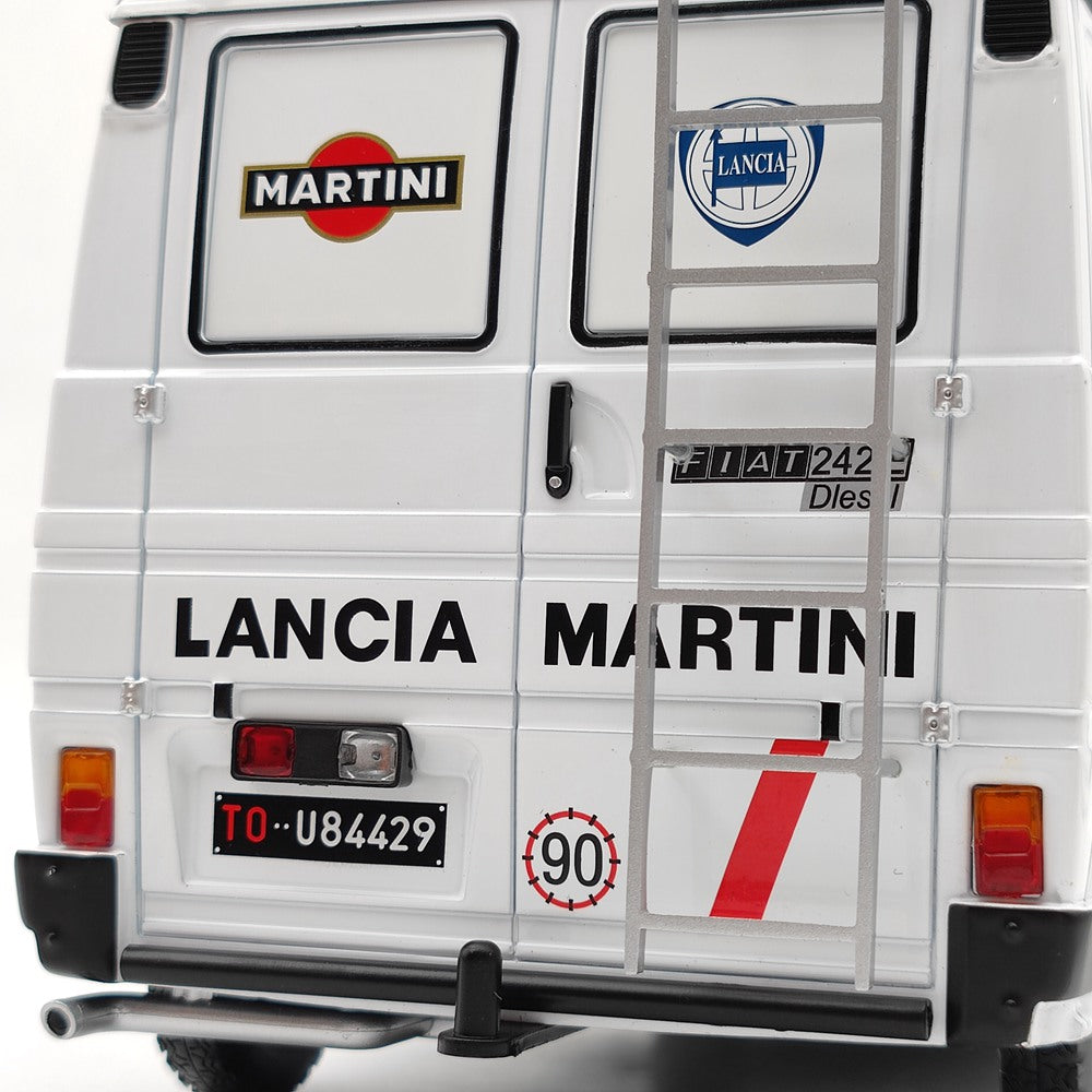 IXO 1:18 FIAT 242-Martini Rally Team(Assistance)1986 18RMC084XE.20 Diecast Model Toys Car Limited Collection White