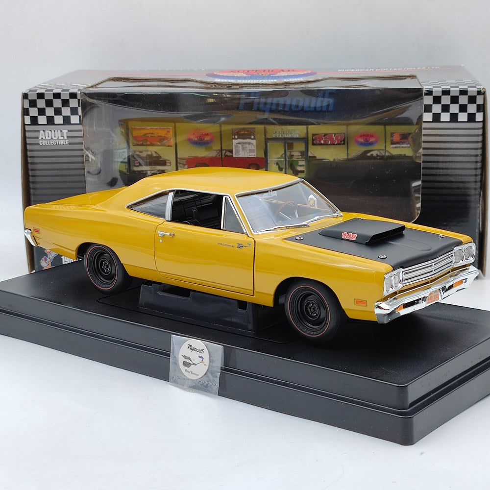 1:18 SUPERCAR Plymouth Roadrunner 1969 1/2 440 6BBL VERSION #29555P Diecast Car Toy Gift
