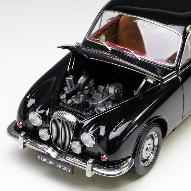Paragon 1:18 1967 Jaguar MK2 Daimler V8 250 Black PA-98311