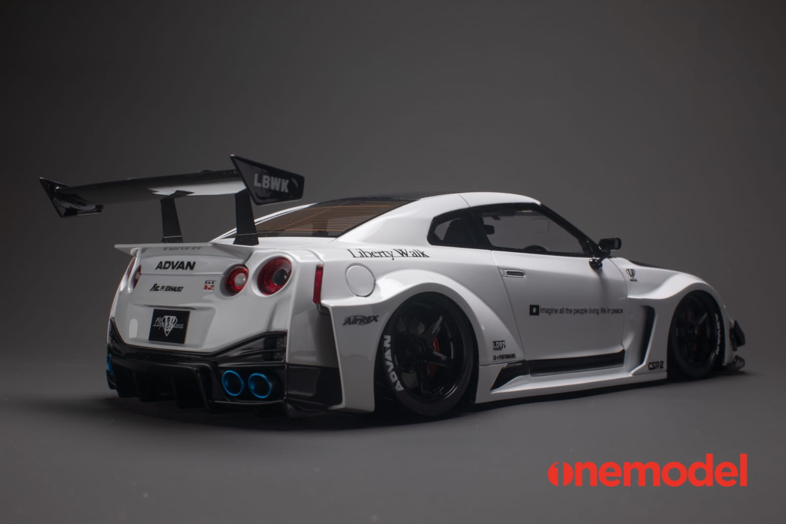 One Model 1:18 Nissan 35GT-RR LBWK Silhouette Works with Carbon Bonnet