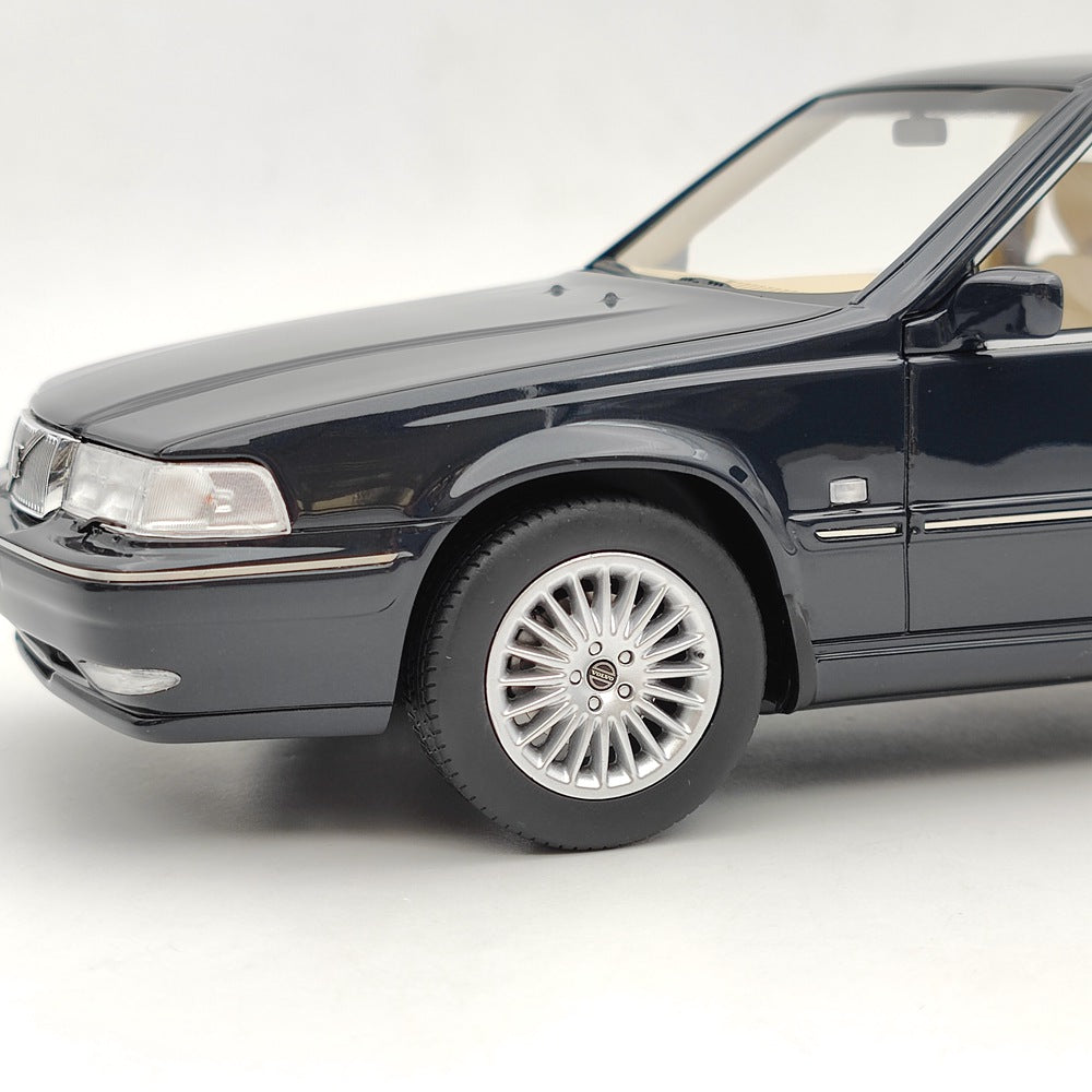 DNA Collectibles 1/18 Volvo S90 Royal Level 3 1998 DNA000088 Resin Model Blue Toy Gift