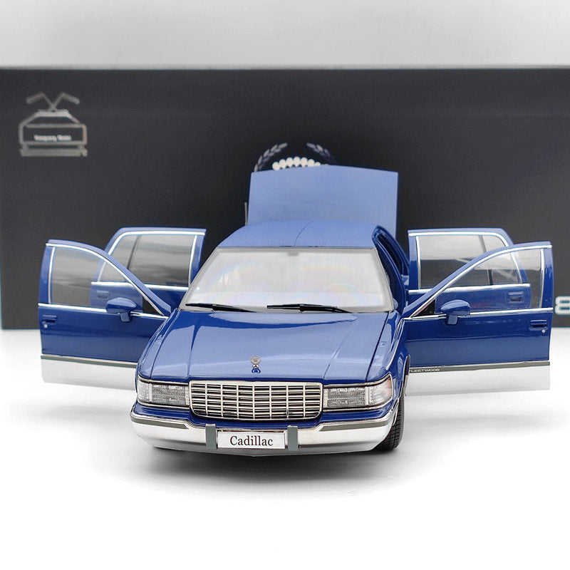 GM 1:18 1993 Cadillac Fleetwood Sedan Blue Diecast Model Car Edition Collection