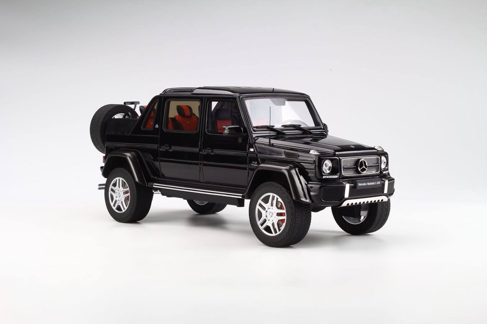 GT Spirit 1:18 Mercedes Benz Maybach G650 Landaulet Black GT721