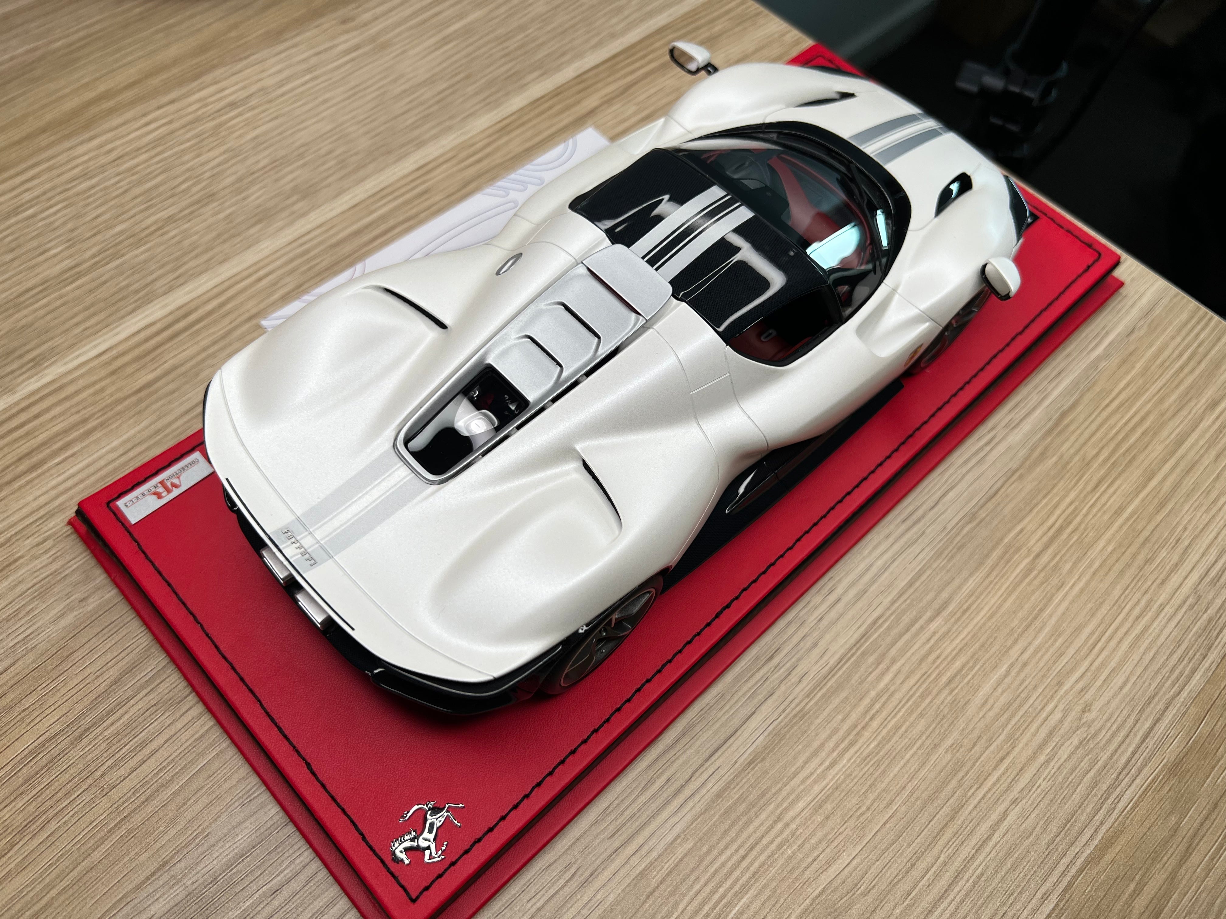 Ferrari Daytona SP3 Icona - Pearl White - 1:18