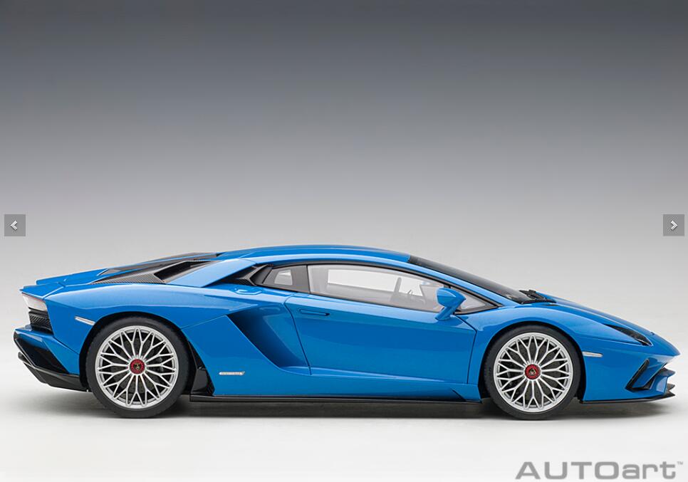 AUTOART 1/18 LAMBORGHINI AVENTADOR S PEARL BLUE 79134