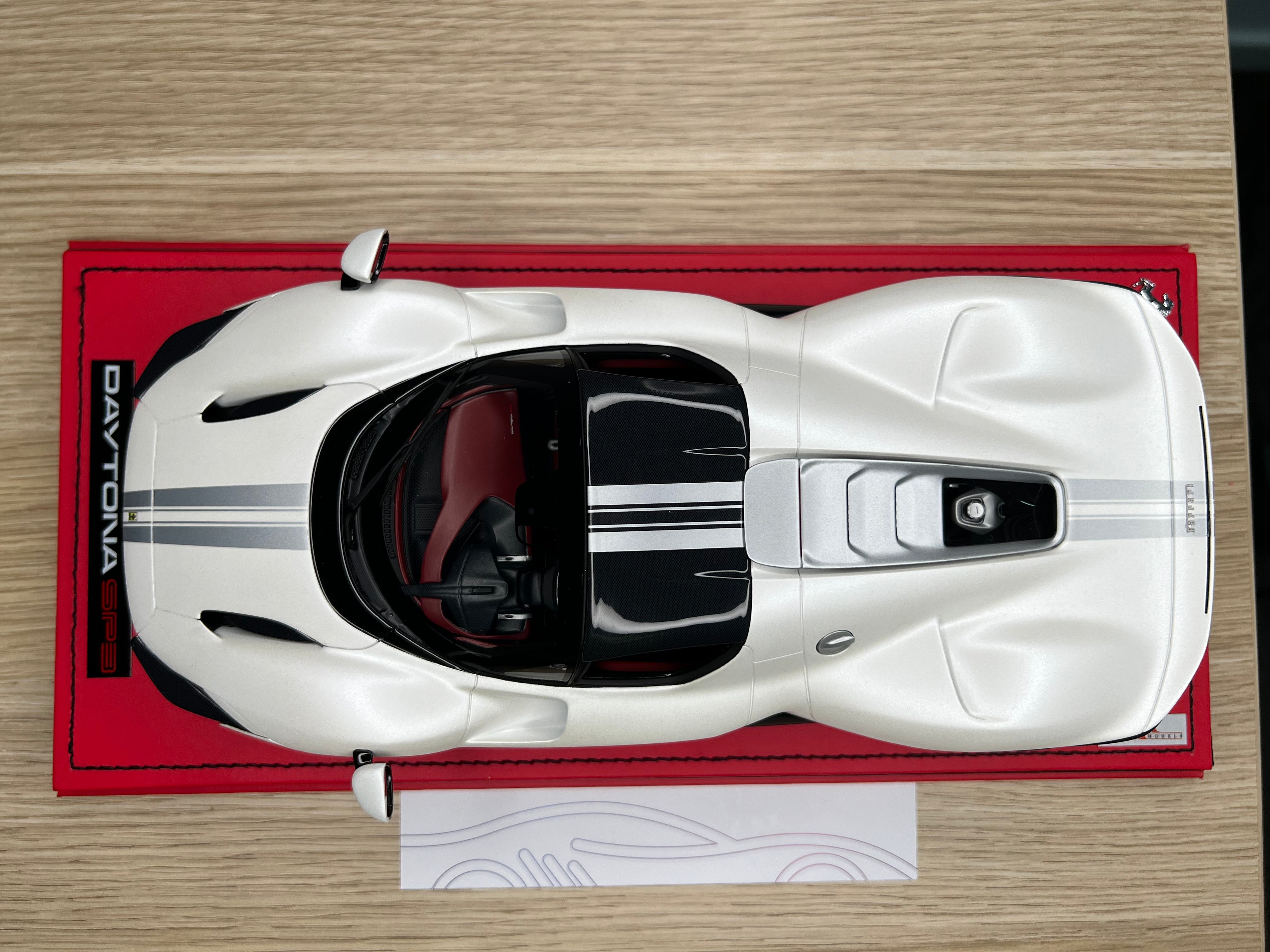 Ferrari Daytona SP3 Icona - Pearl White - 1:18