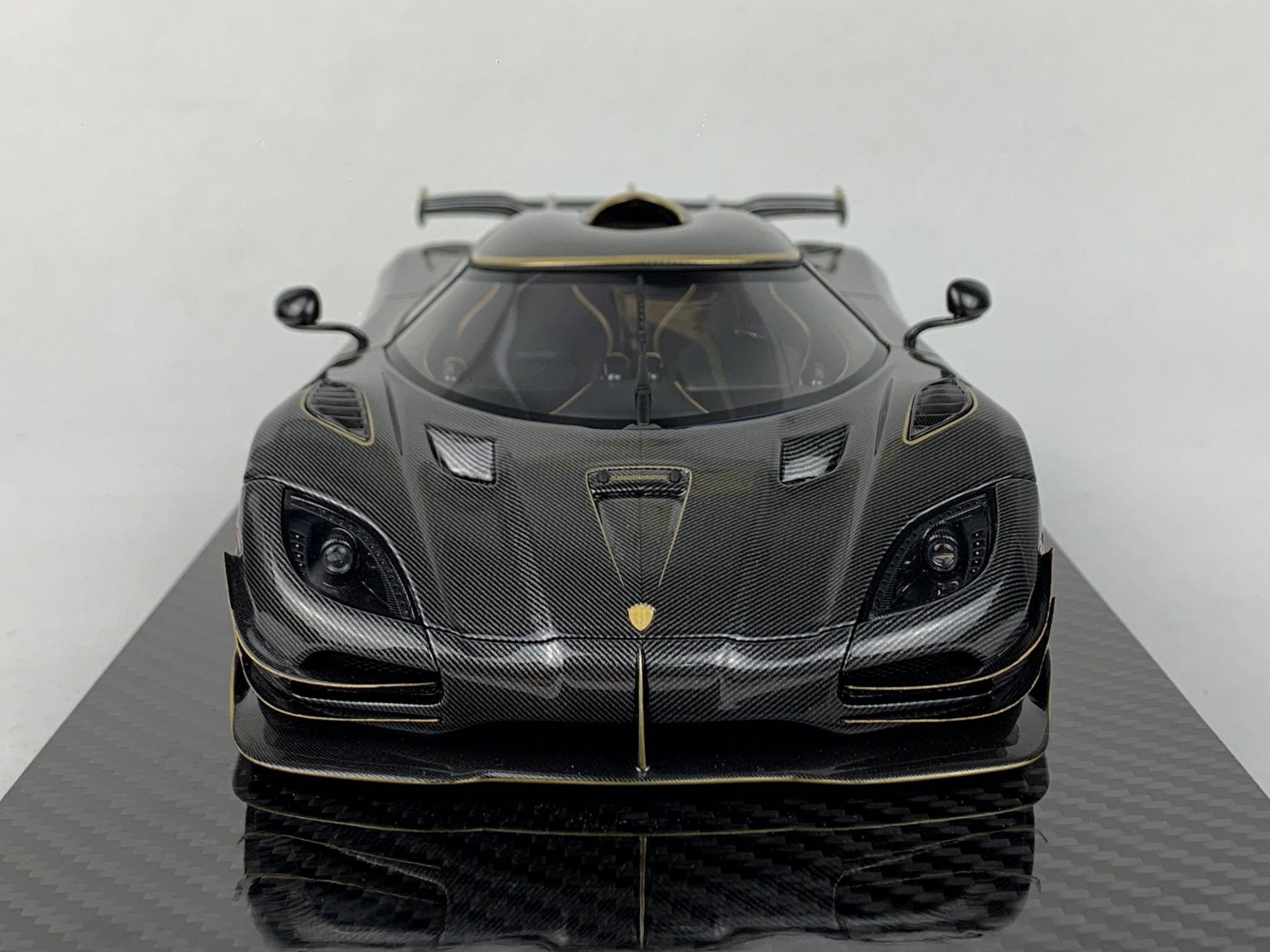 Frontiart 1:18 Koenigsegg Agera RS phoenix Carbon gold F078-156