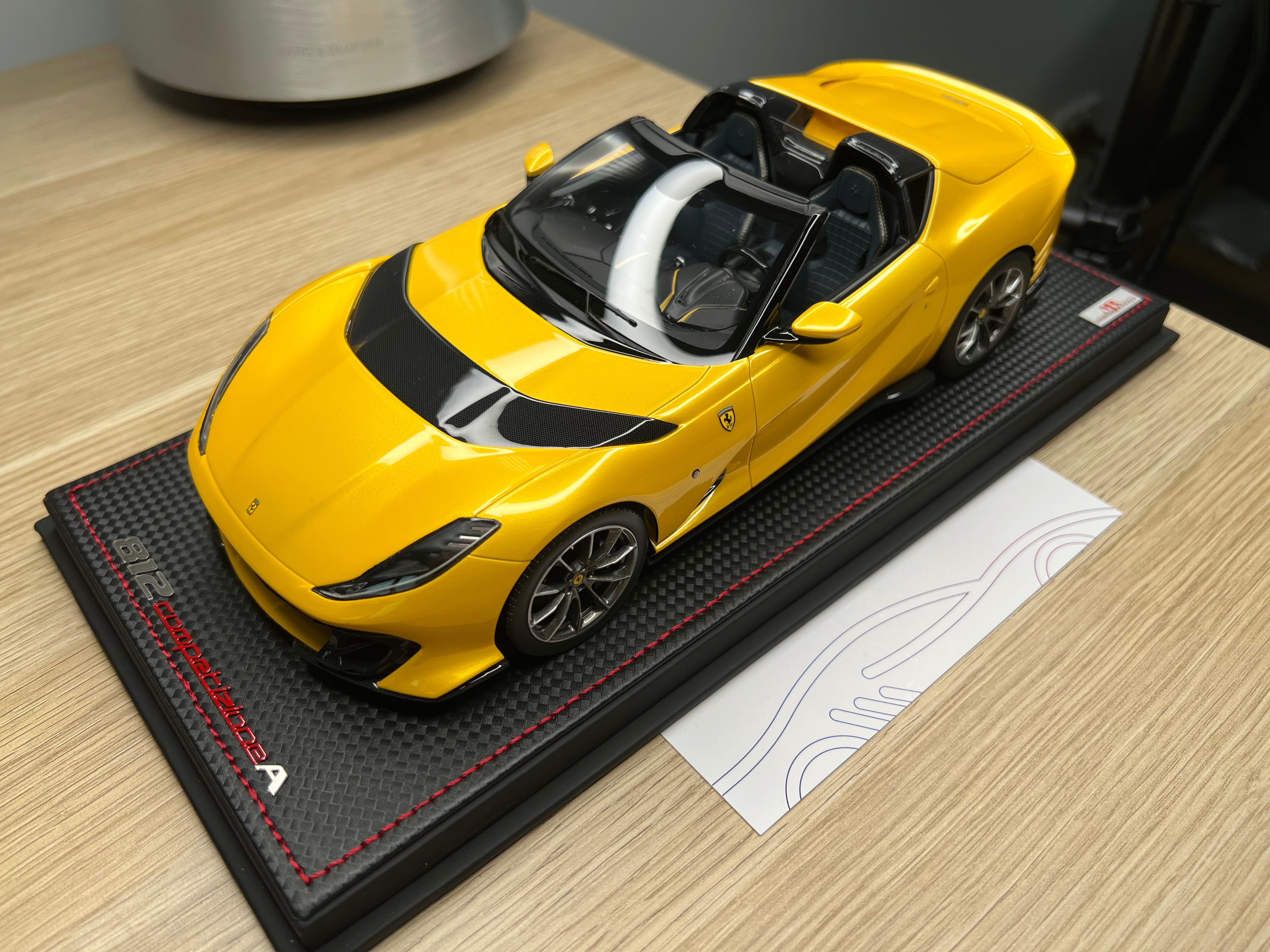 Ferrari 812 Competizione A - Giallo Tristrato - 1:18