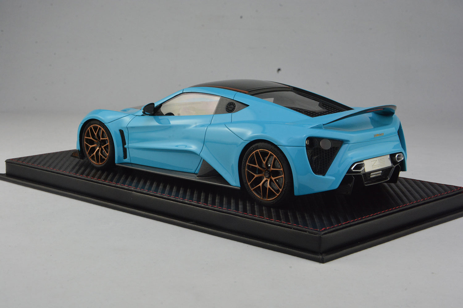 Frontiart 1/18 Zenvo TS1 GT Fjord Blue F061-134