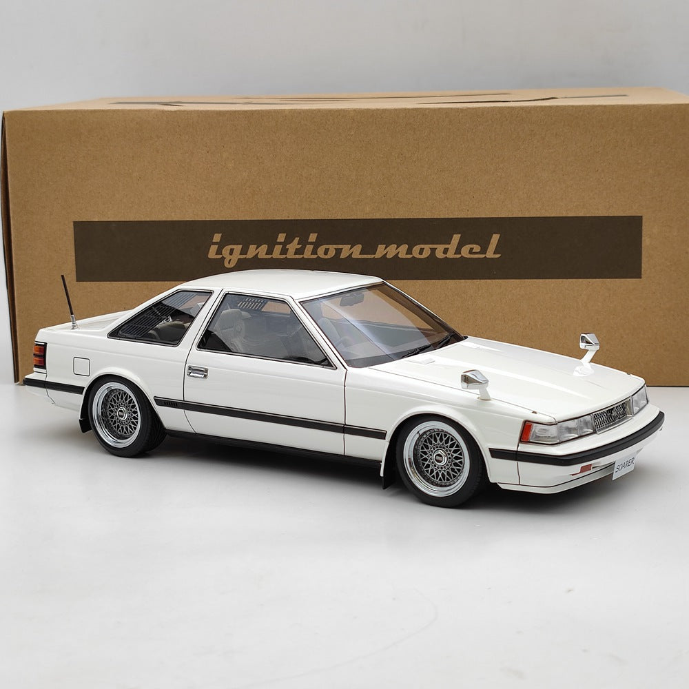 Ignition Model 1:18 Scale Toyota Soarer 2800GT Z10 IG1373 Resin Car Model Limited White Toy Gift
