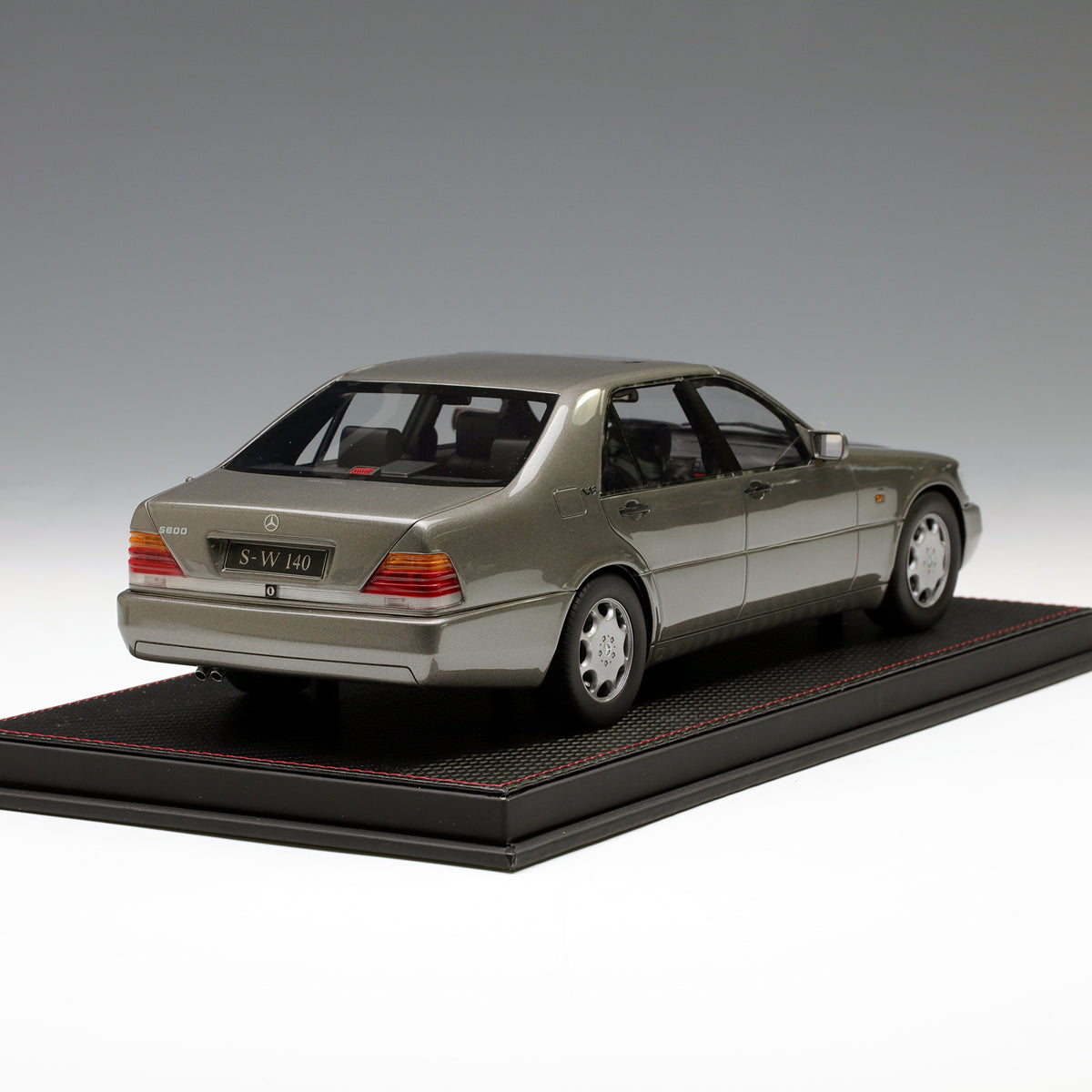 Frontiart AvanStyle 1:18 Mercedes Benz S600 W140 Limousine 1997 Iron Gray AS007-14