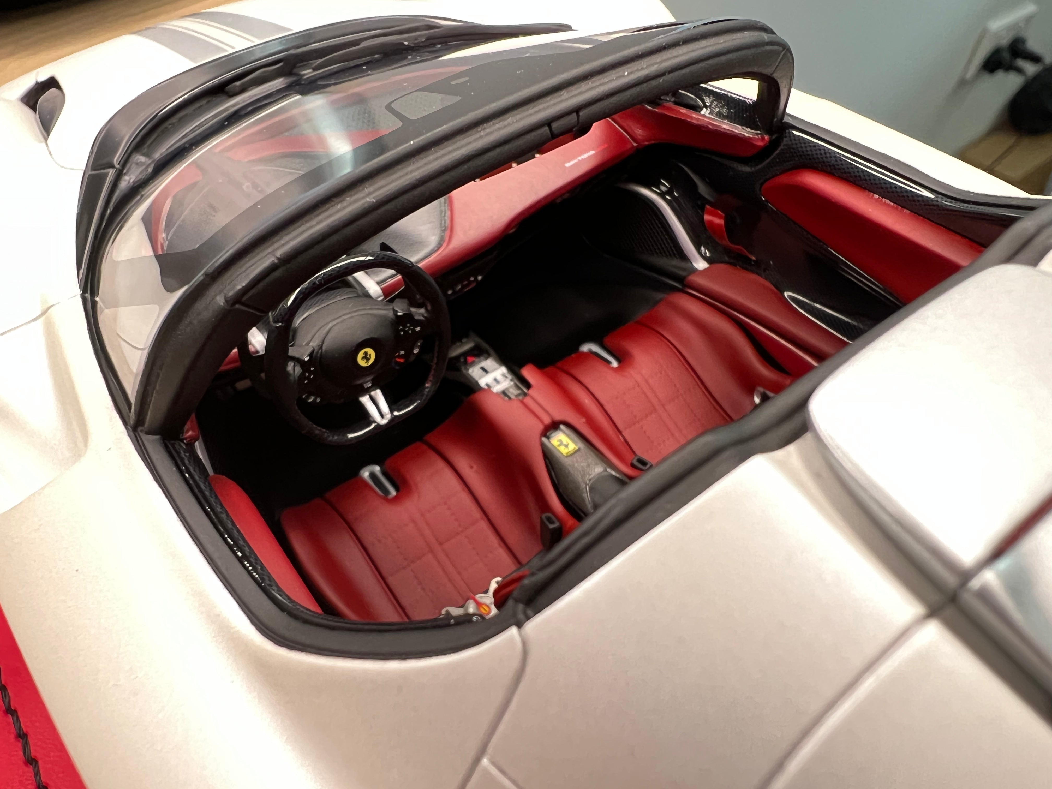 Ferrari Daytona SP3 Icona - Pearl White - 1:18