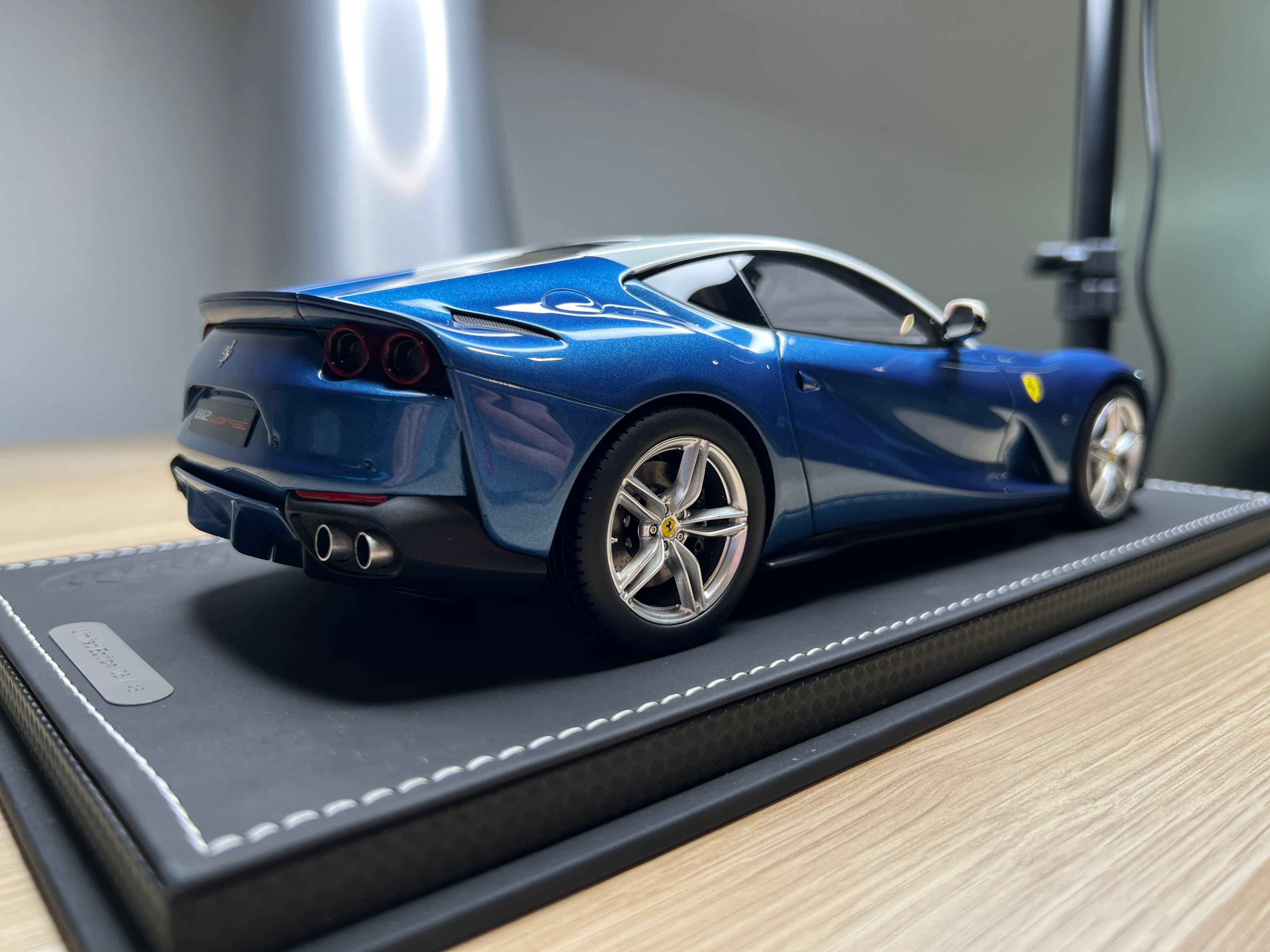 Ferrari 812 Superfast - Tailor Made - 1:18