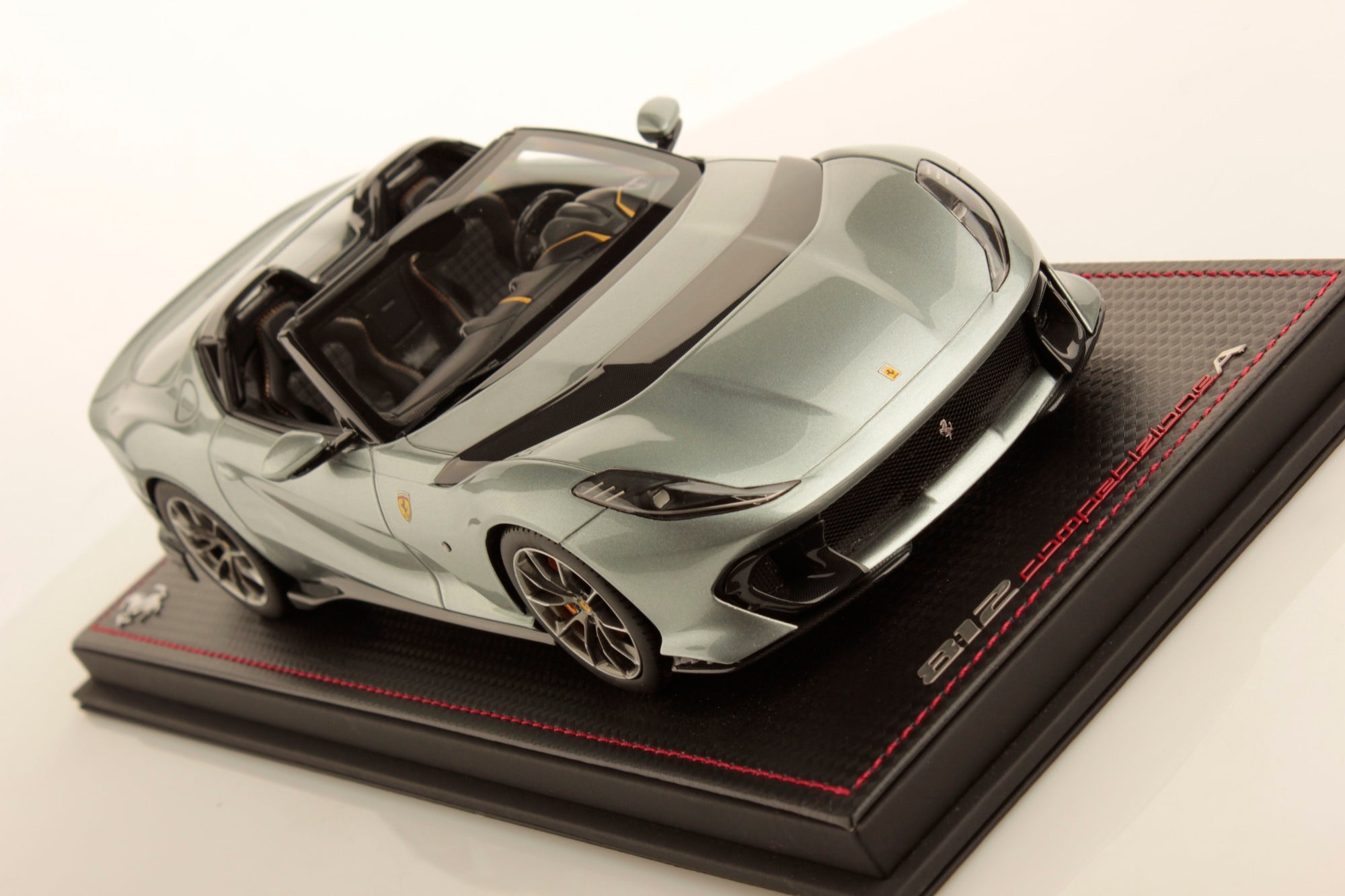 Ferrari 812 Competizione A - Grigio Coburn - 1:18