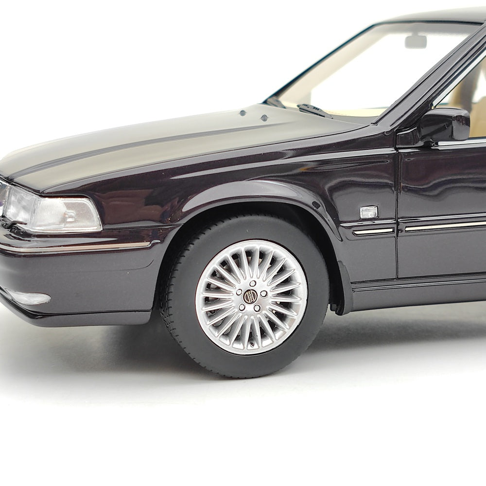 DNA 1/18 Volvo S90 Royal Level 3 1998 Blackberry DNA000089 Resin Model Purple Toy Car Gift