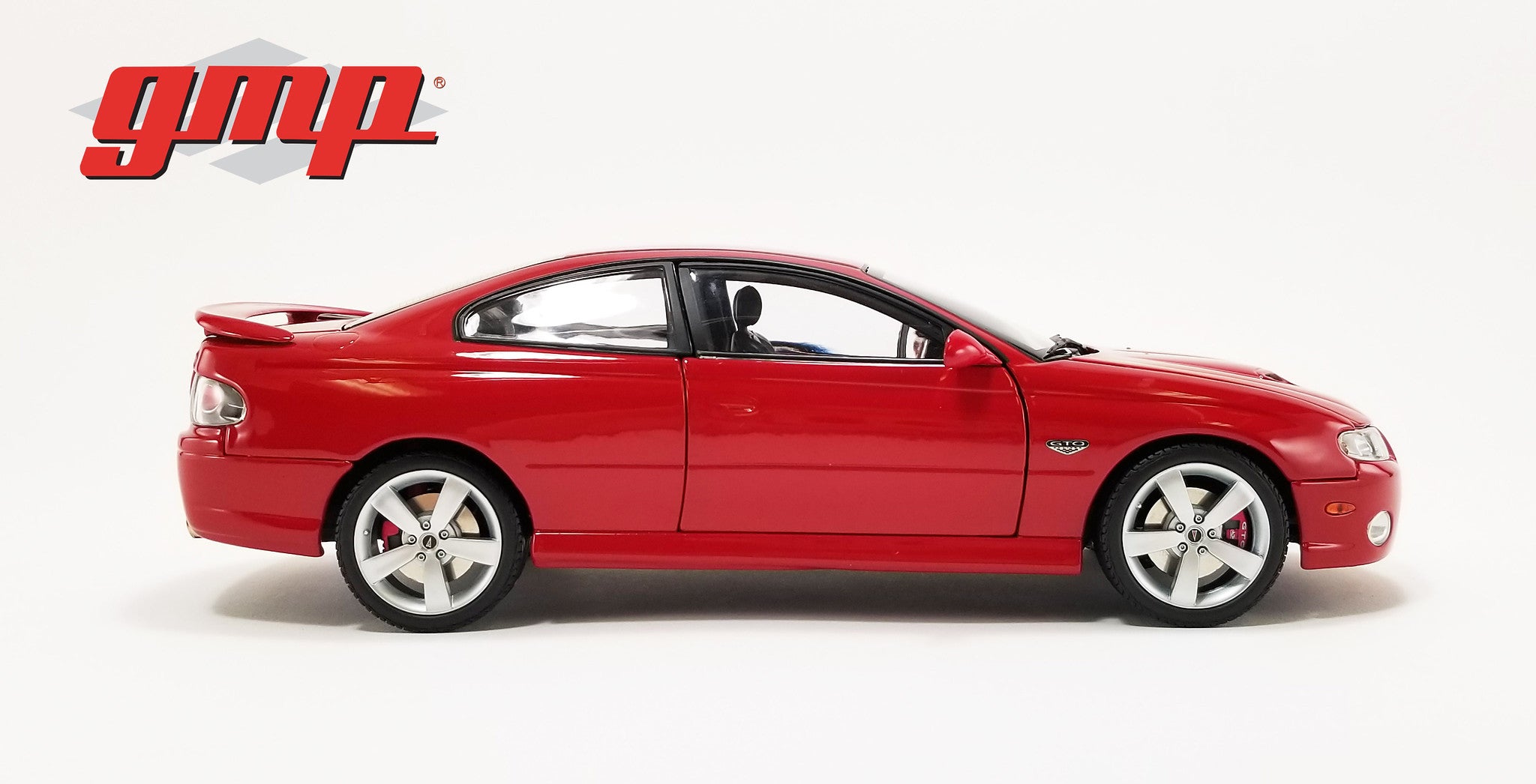 GMP 1:18 2006 Pontiac GTO - Spice Red with Black Interior GMP-18980
