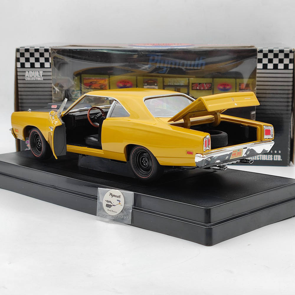 1:18 SUPERCAR Plymouth Roadrunner 1969 1/2 440 6BBL VERSION #29555P Diecast Car Toy Gift