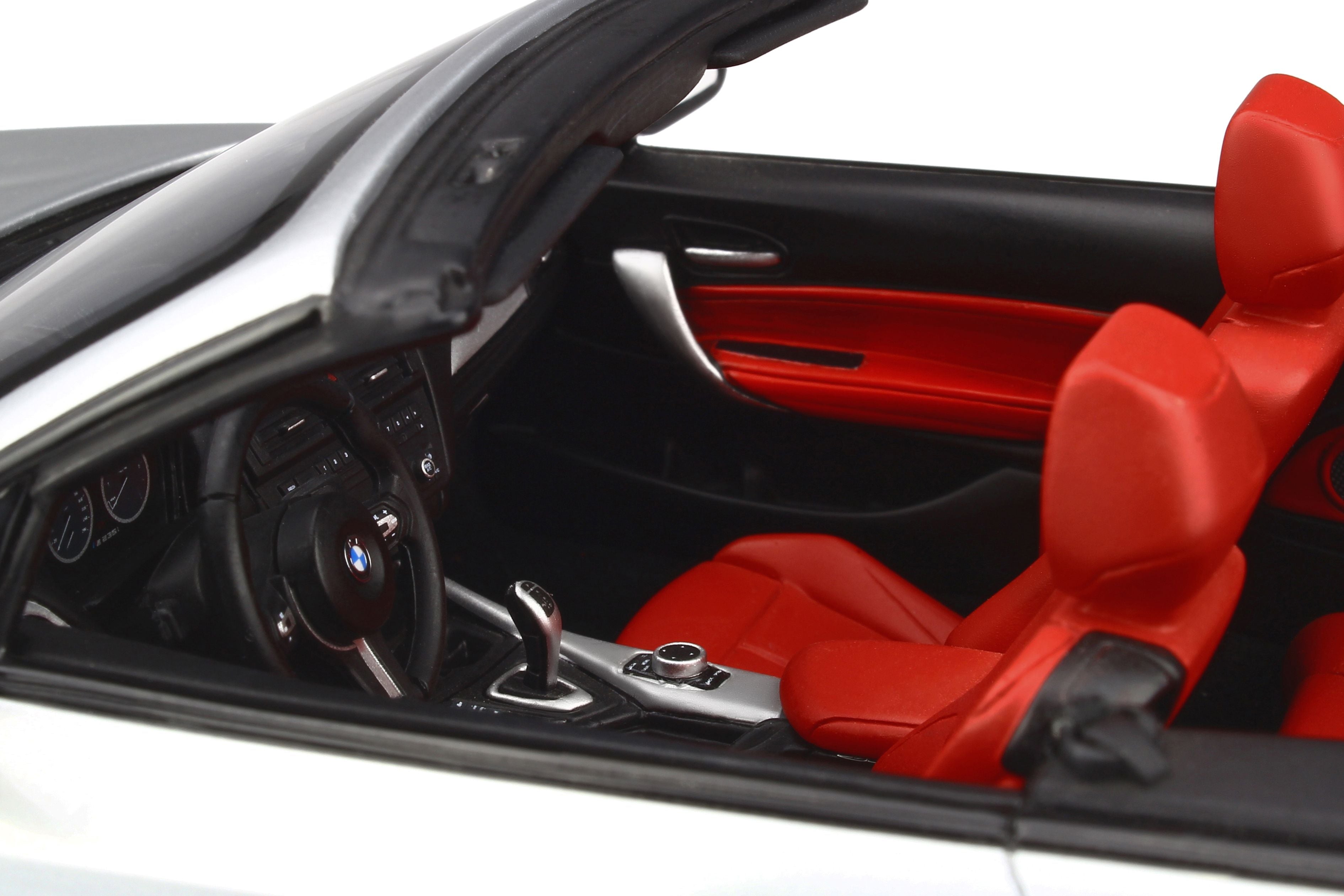 GT Spirit 1:18 BMW M235i Cabrio Silver GT102