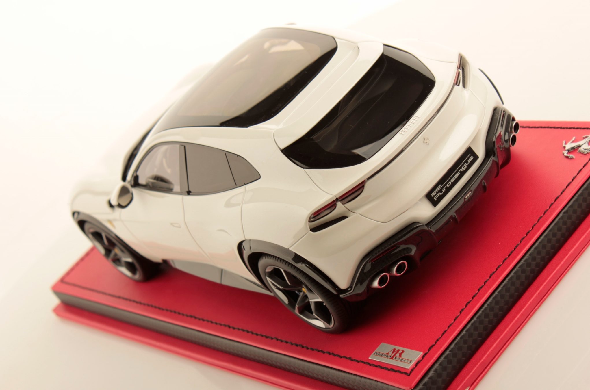 Ferrari Purosangue - Bianco Italia - 1:18