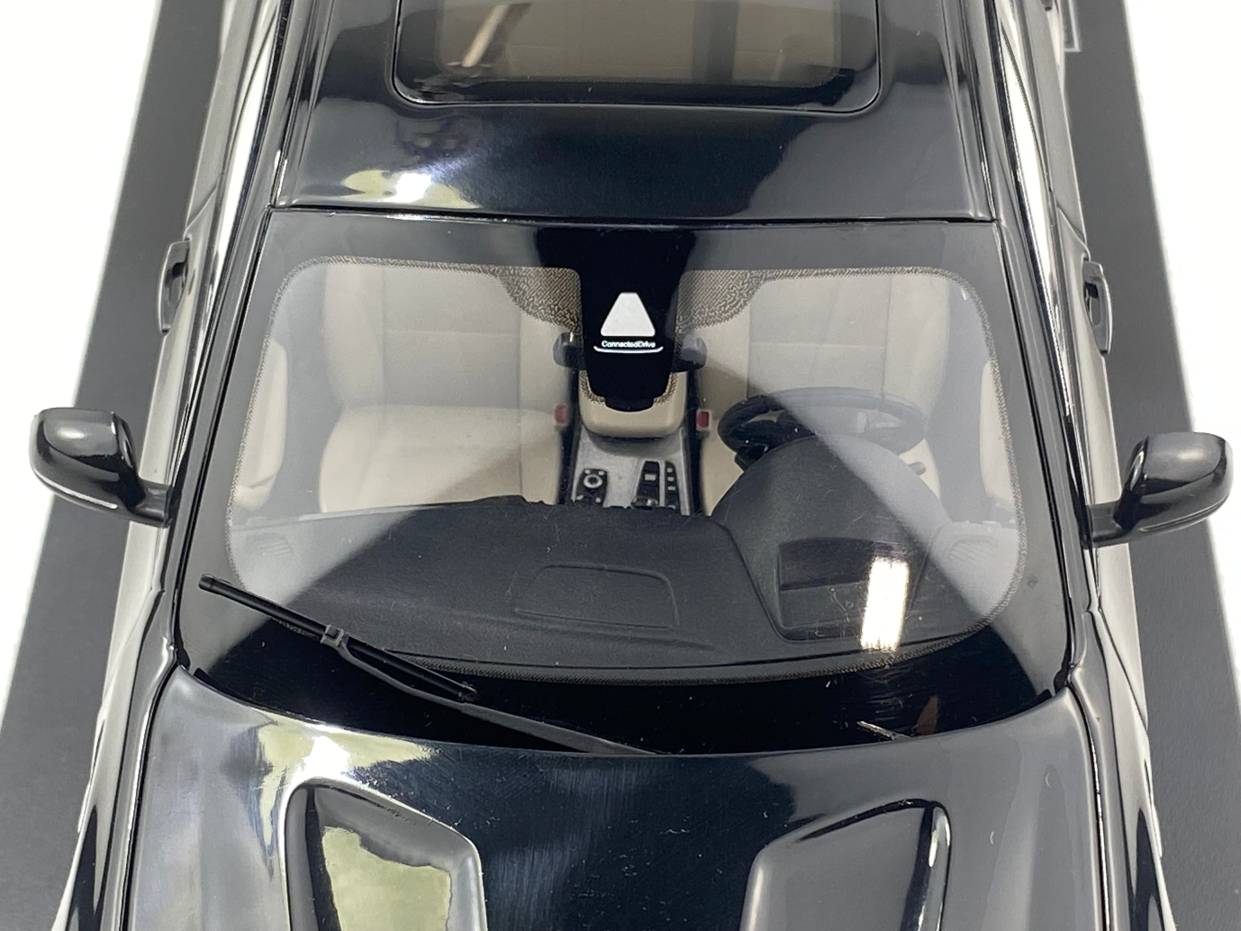 Paragon 1:18 BMW X4 Black PA-97094 (Clearance Final Sale)