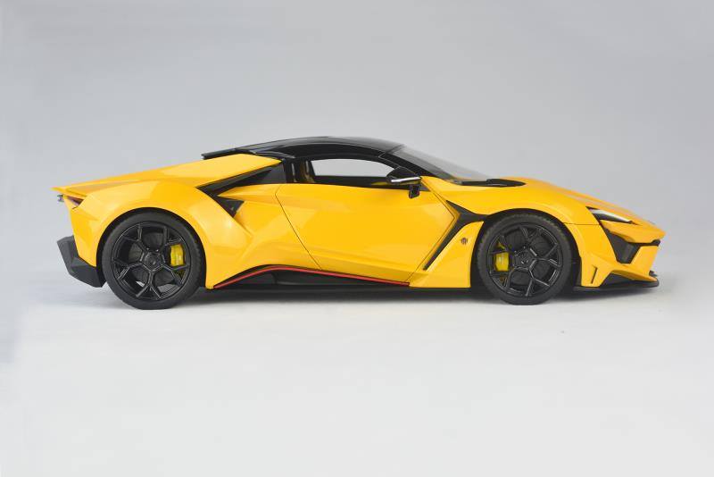 Frontiart SophiArt 1:18 W Motors Fenyr Supersport after Lykan Yellow SA003-68