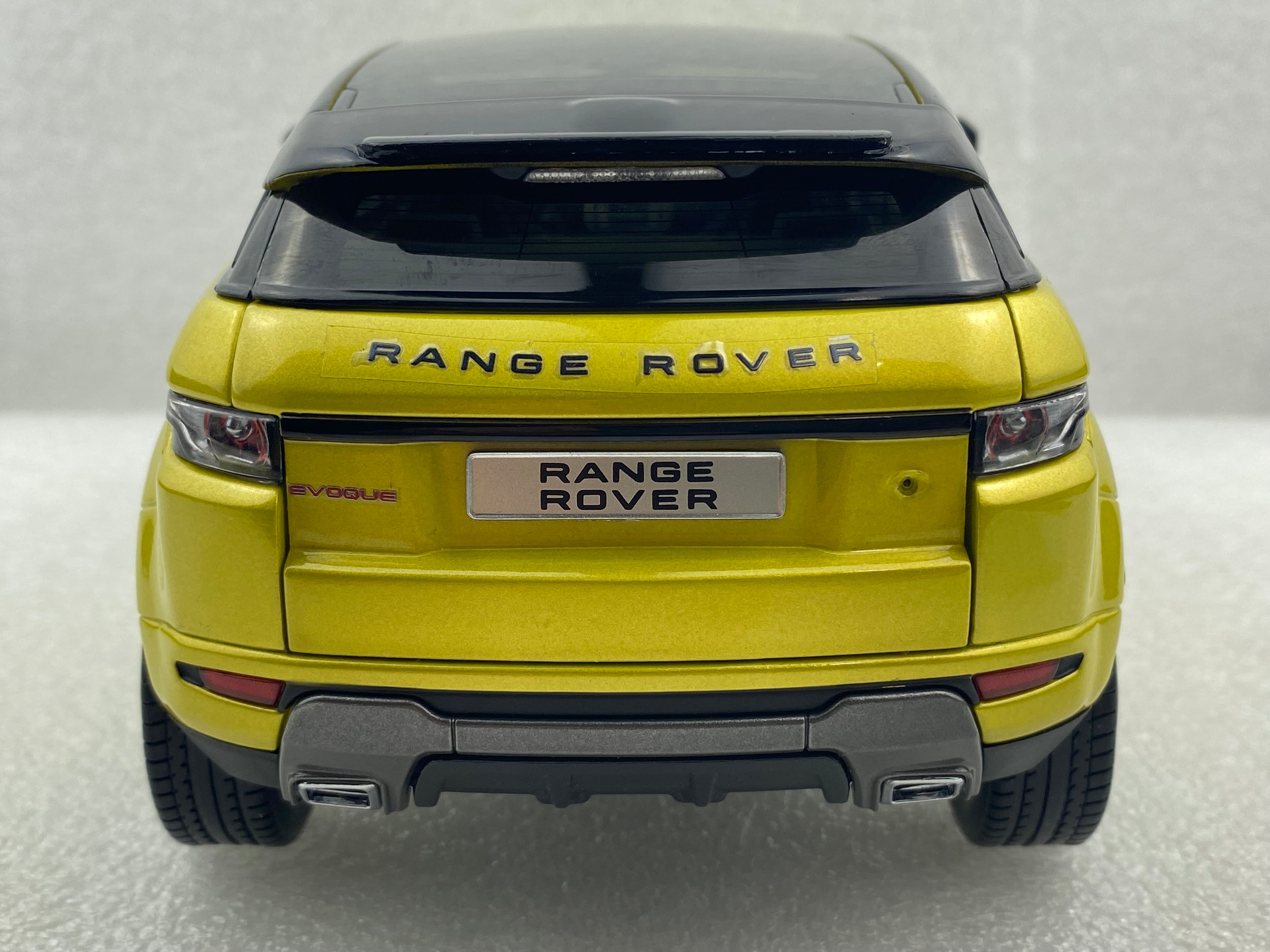 GTAutos 1:18 Range Rover Evoque Yellow GTA11003Y (Clearance Final Sale)