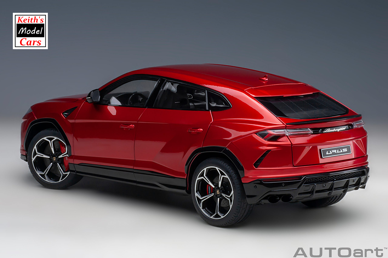 [1/18 Scale] Lamborghini Urus in Rosso Efesto by AUTOart Models