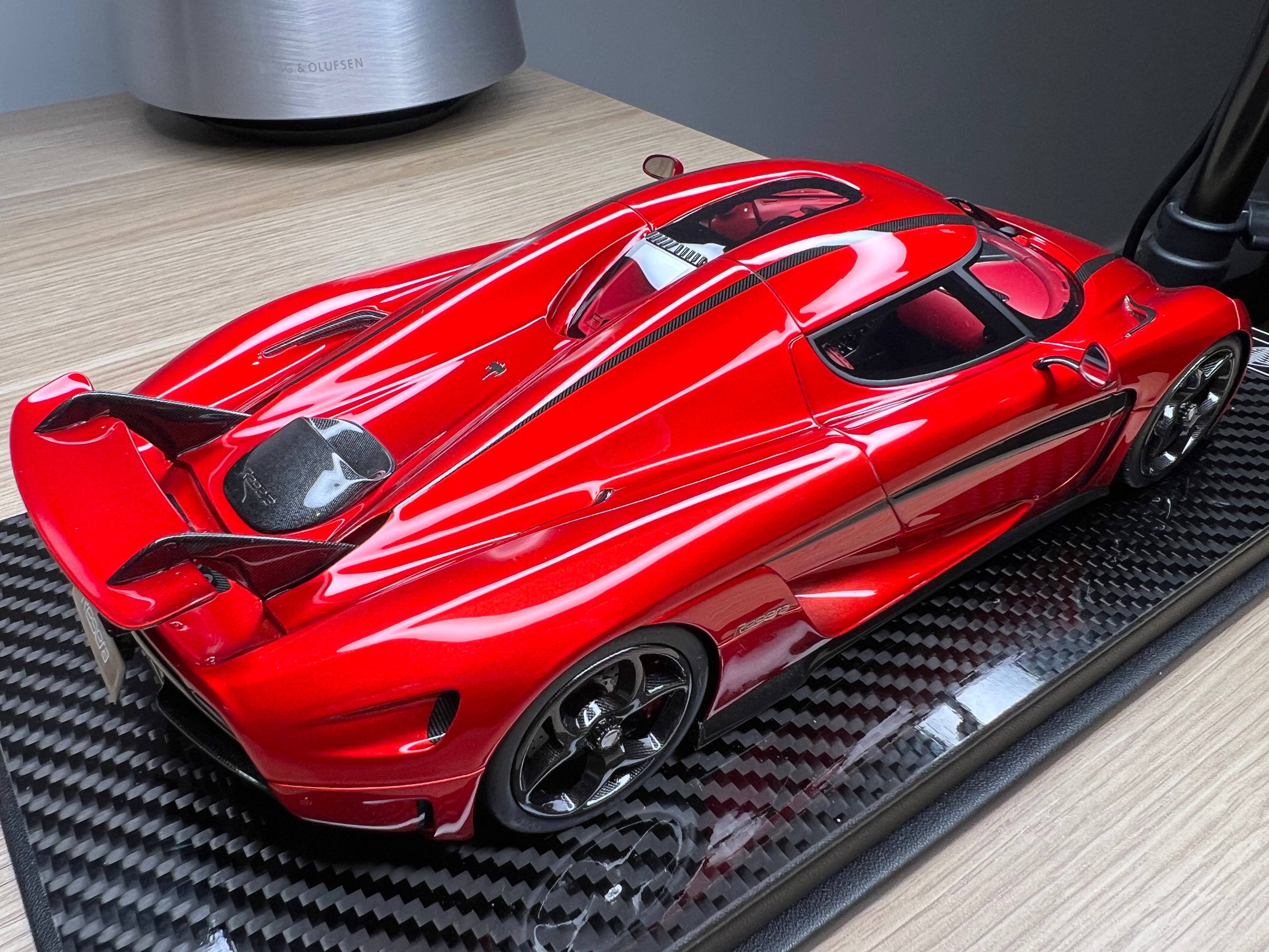 Koenigsegg Regera 7155 - 1:18