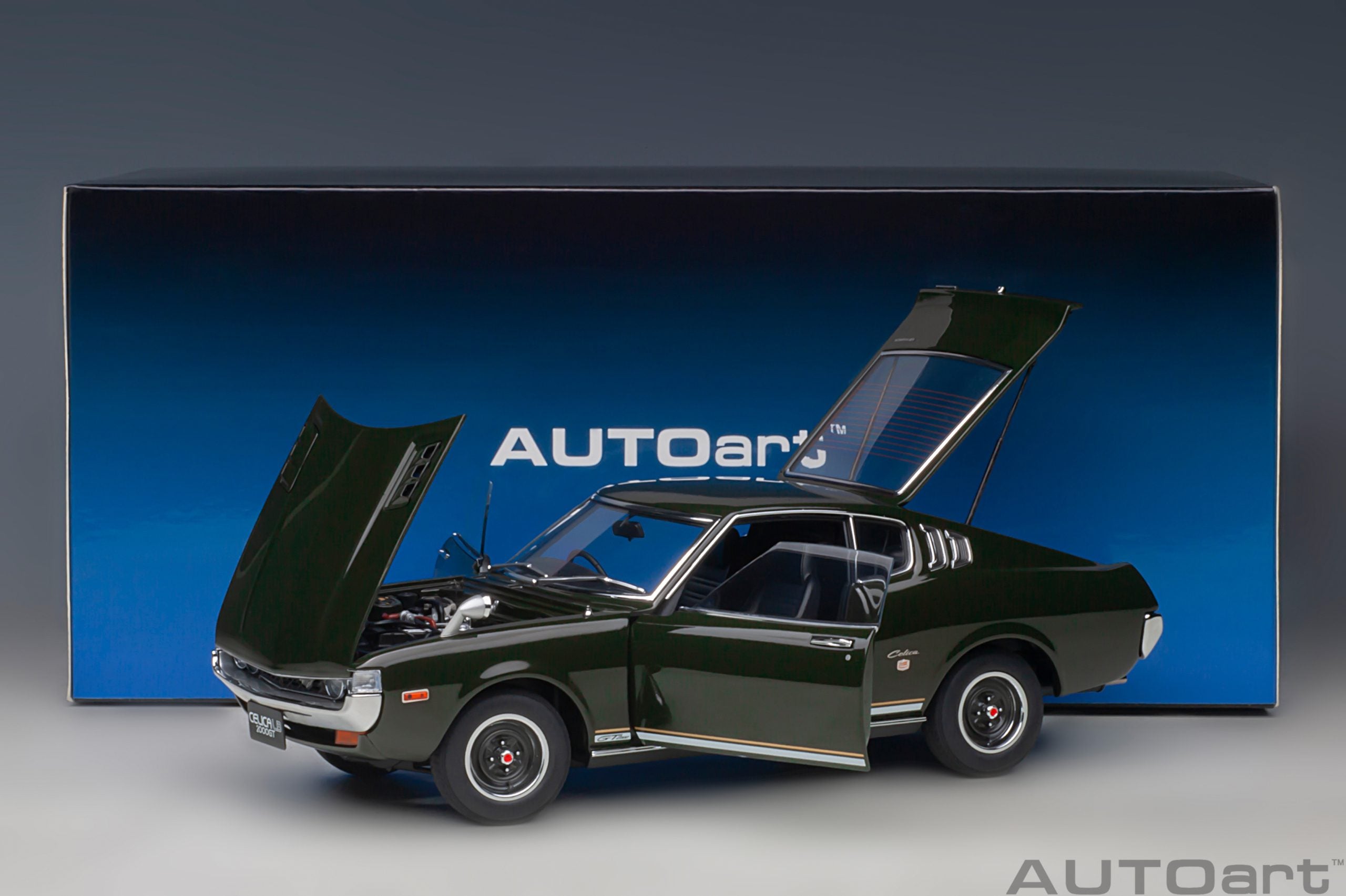 AUTOart 1:18 Toyota Celica Liftback 2000GT (RA25) 1973 (Moss Green) 78768