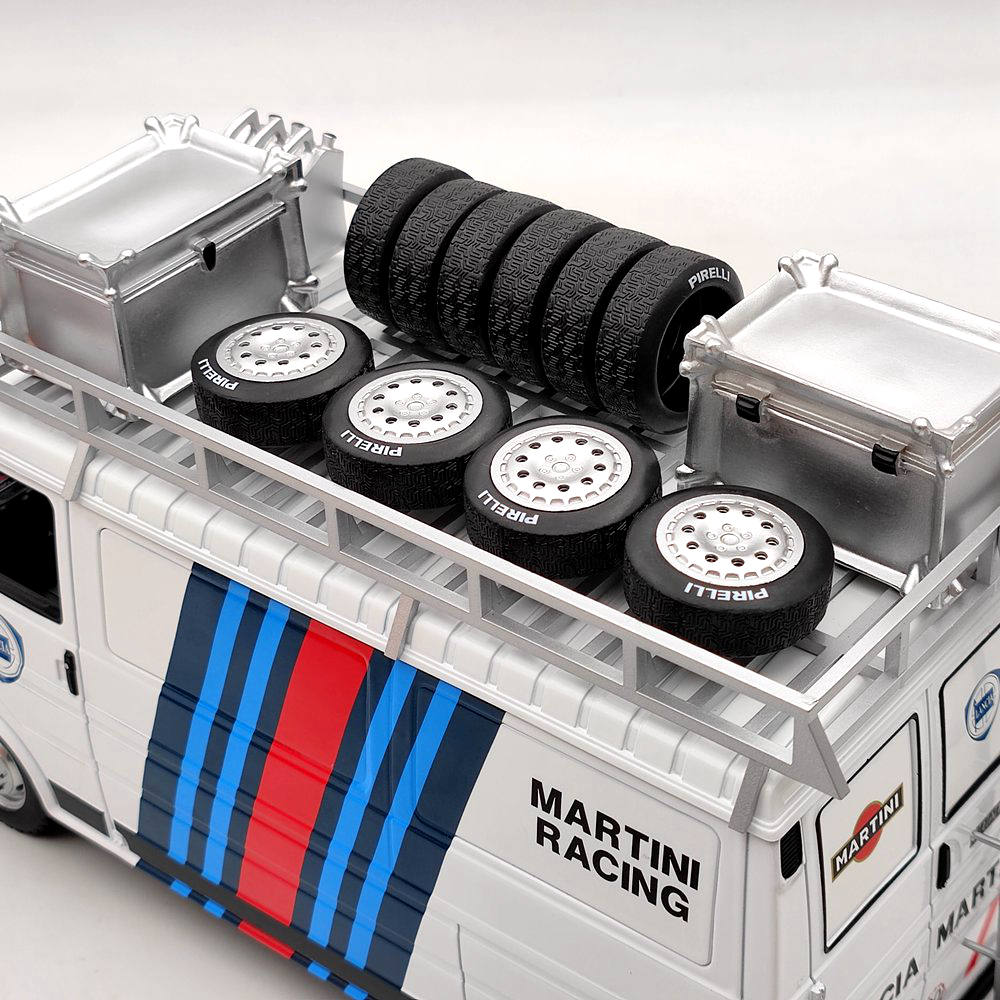 IXO 1:18 FIAT 242-Martini Rally Team(Assistance)1986 18RMC084XE.20 Diecast Model Toys Car Limited Collection White