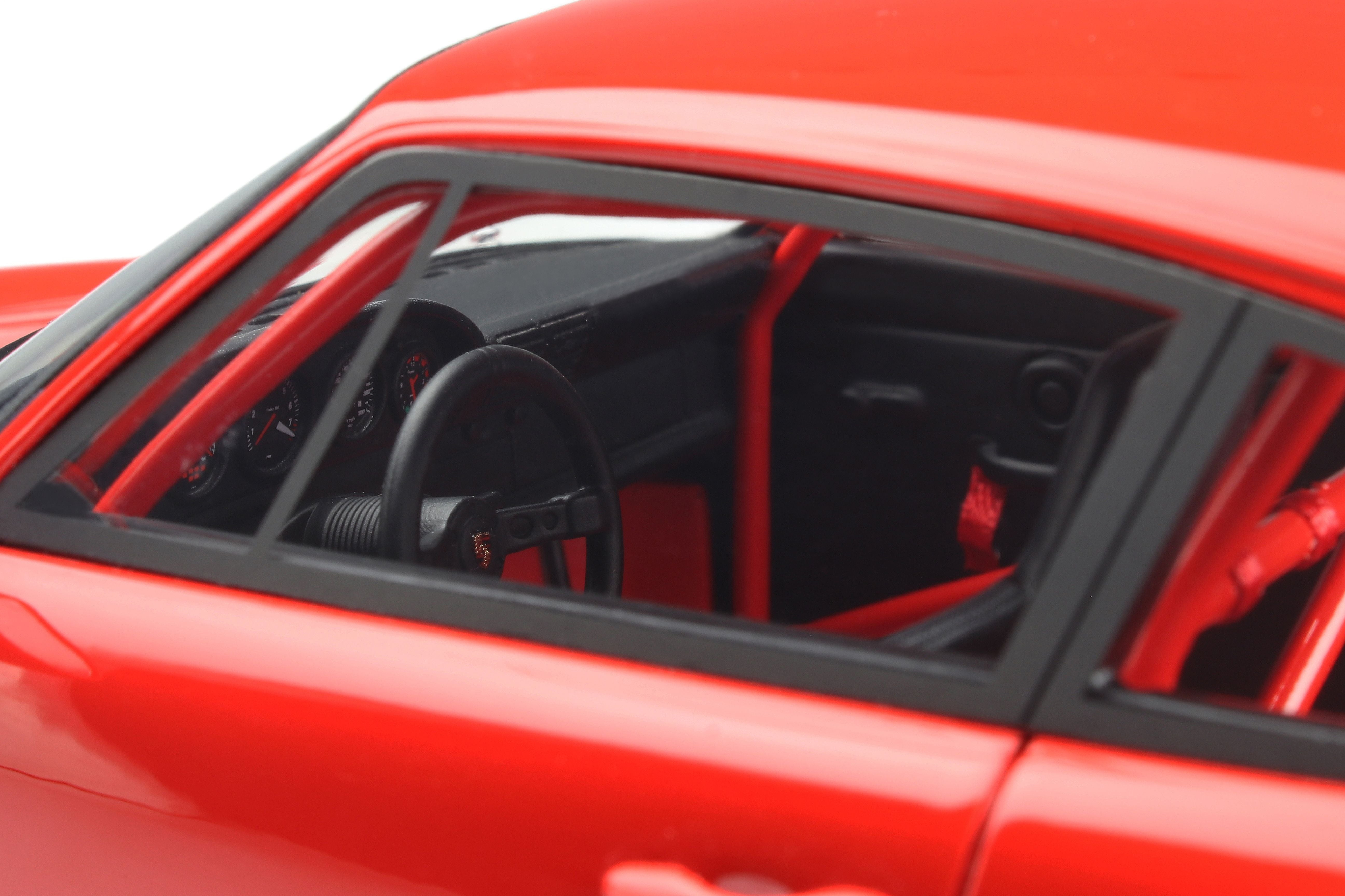 GT Spirit 1:18 1996 Porsche 911 (993) 3.8 RSR Guards Red GT366