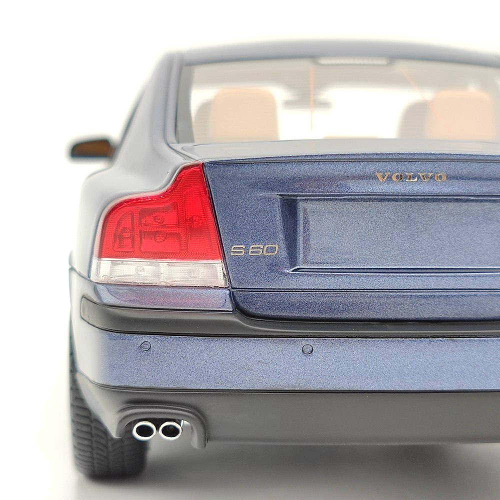 DNA Collectibles 1/18 Volvo S60 R 2003 DNA000134 Resin Model Car Limited Blue Toy Gift