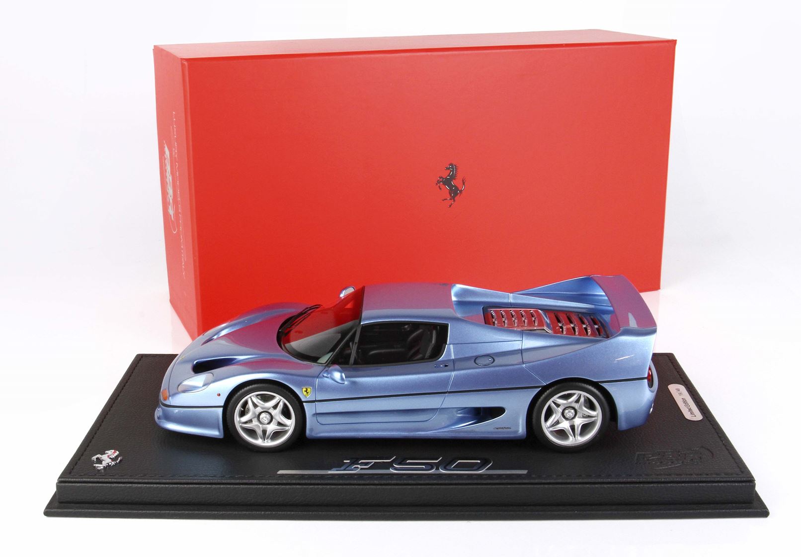 Ferrari F50 coupe - metallic light blue - 1:18