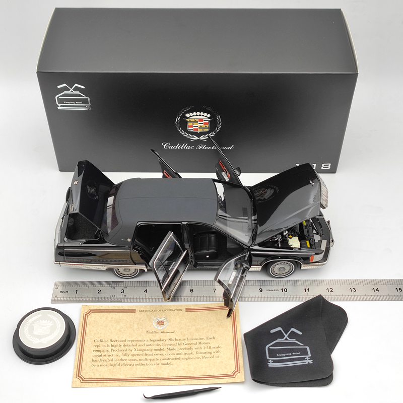 1:18 GM Cadillac Fleetwood Sedan 1993 Black Diecast Miniature Model Car Edition Collection Auto Gift